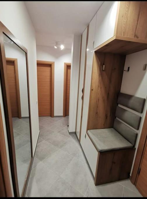 Apartment 3 стаен